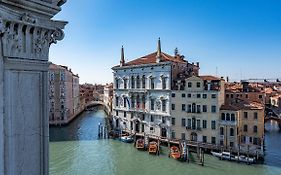 Ca' del Mercante Grand Canal
